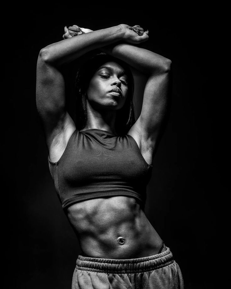 Transformation physique féminine - abdominaux dessinés